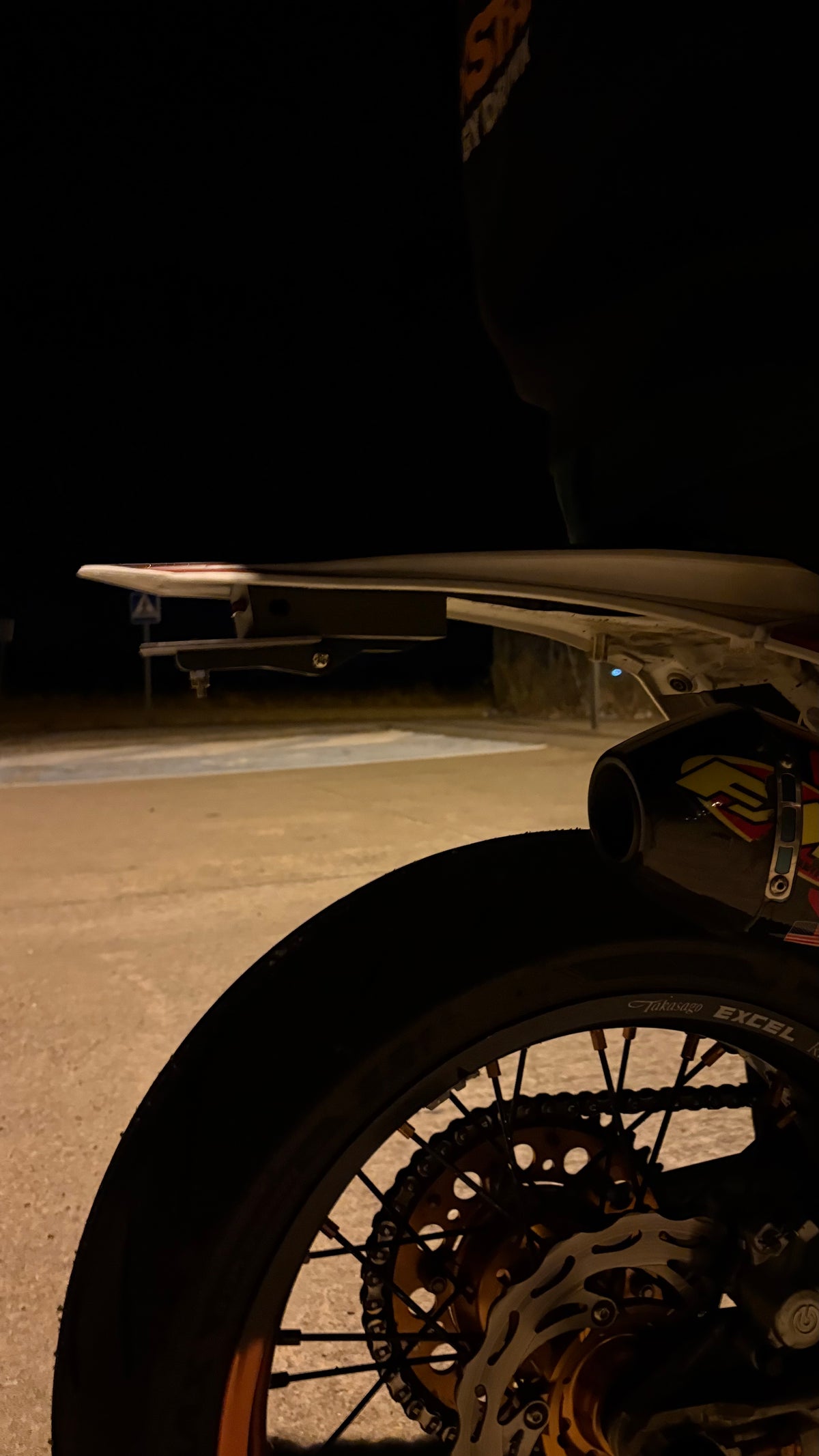 PORTAMATRICULAS PLEGABLE/EXTRAIBLE KTM